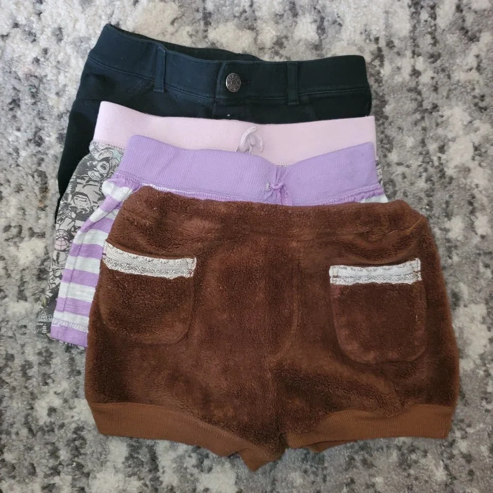 Girls Set of 4 Shorts~~ M (6/7/8)